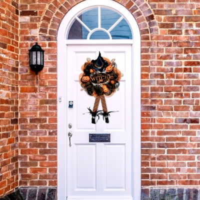 Haunted Hill Farms Barbara Halloween Wreath, Black