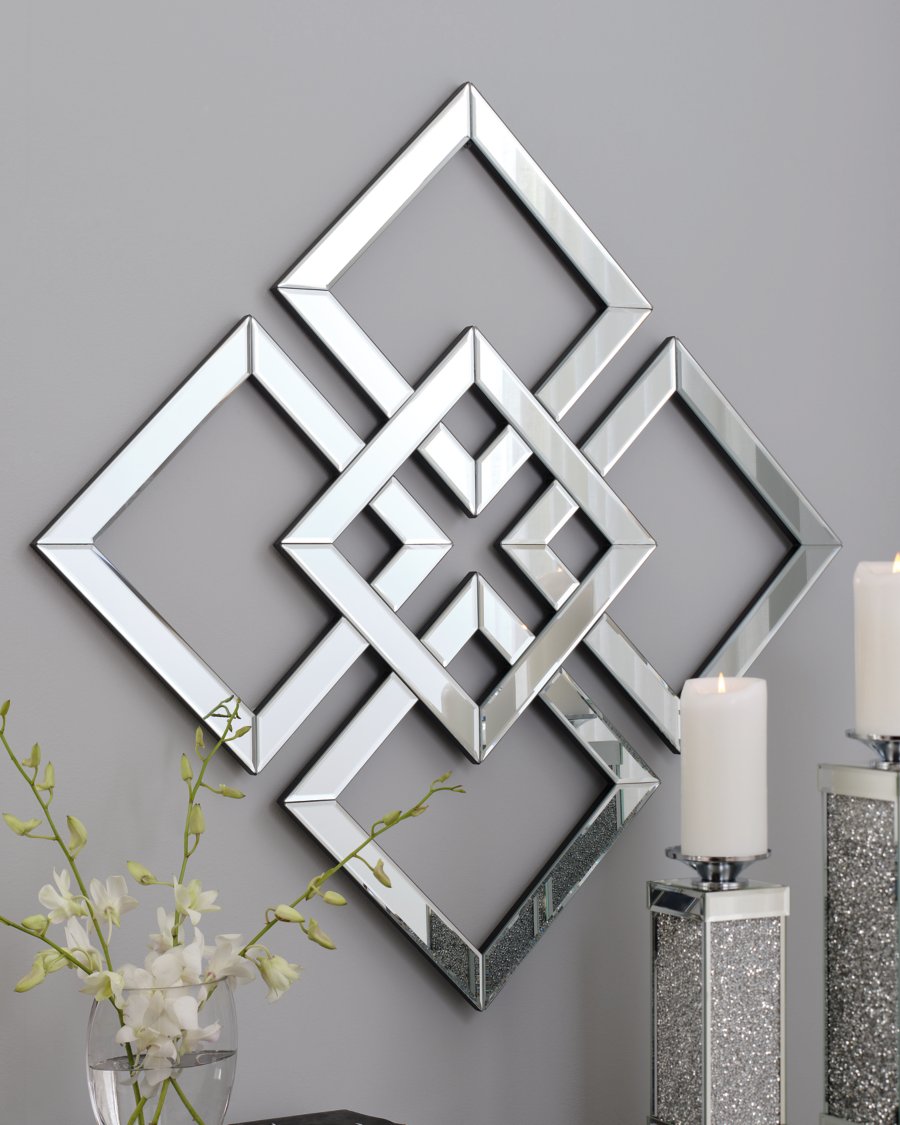 Quinnley Accent Mirror - image 1