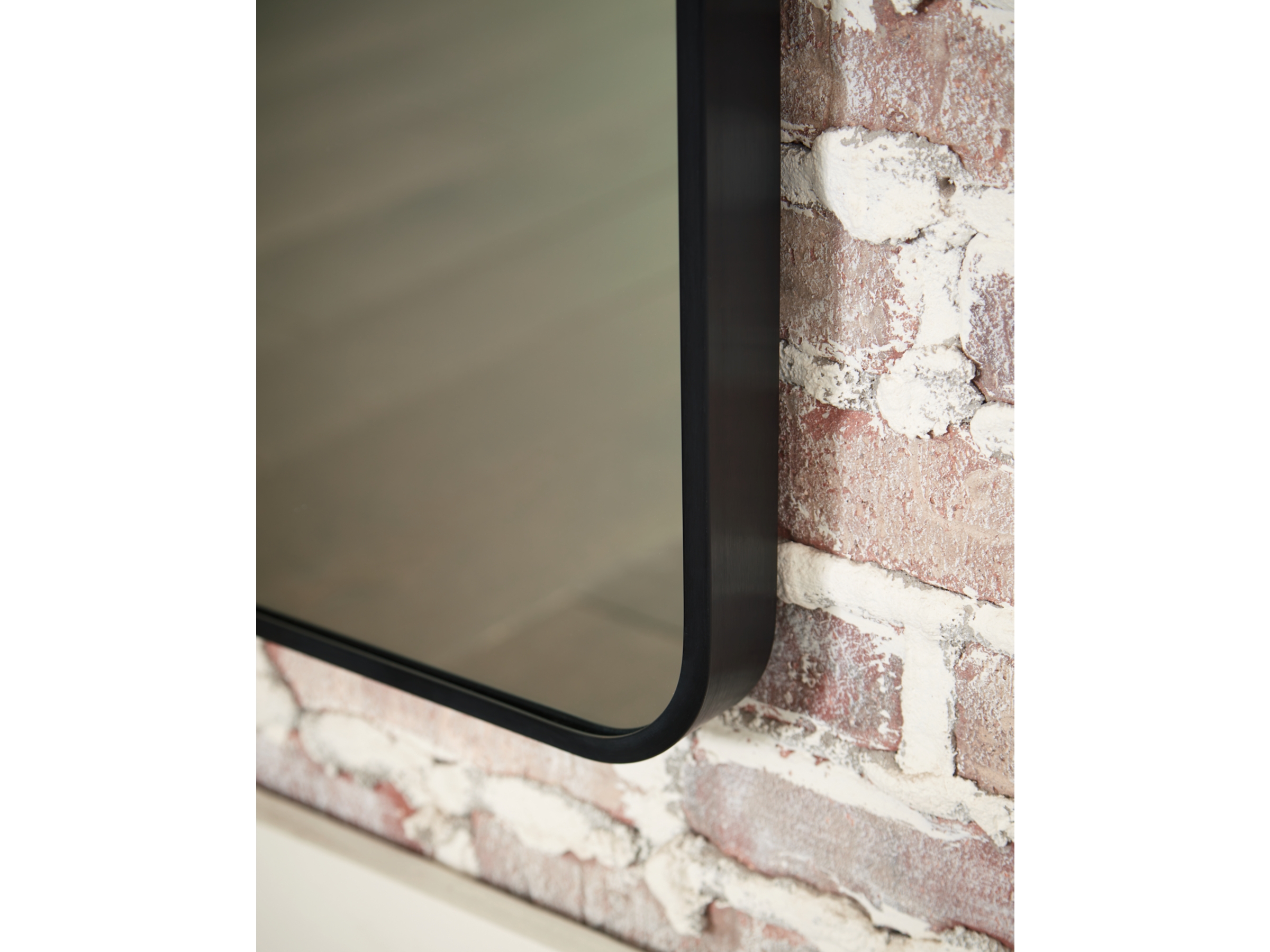 Sethall Floor Mirror


| Ashley
