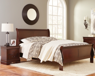 Alisdair King Sleigh Bed with 2 Nightstands, Reddish Brown, large