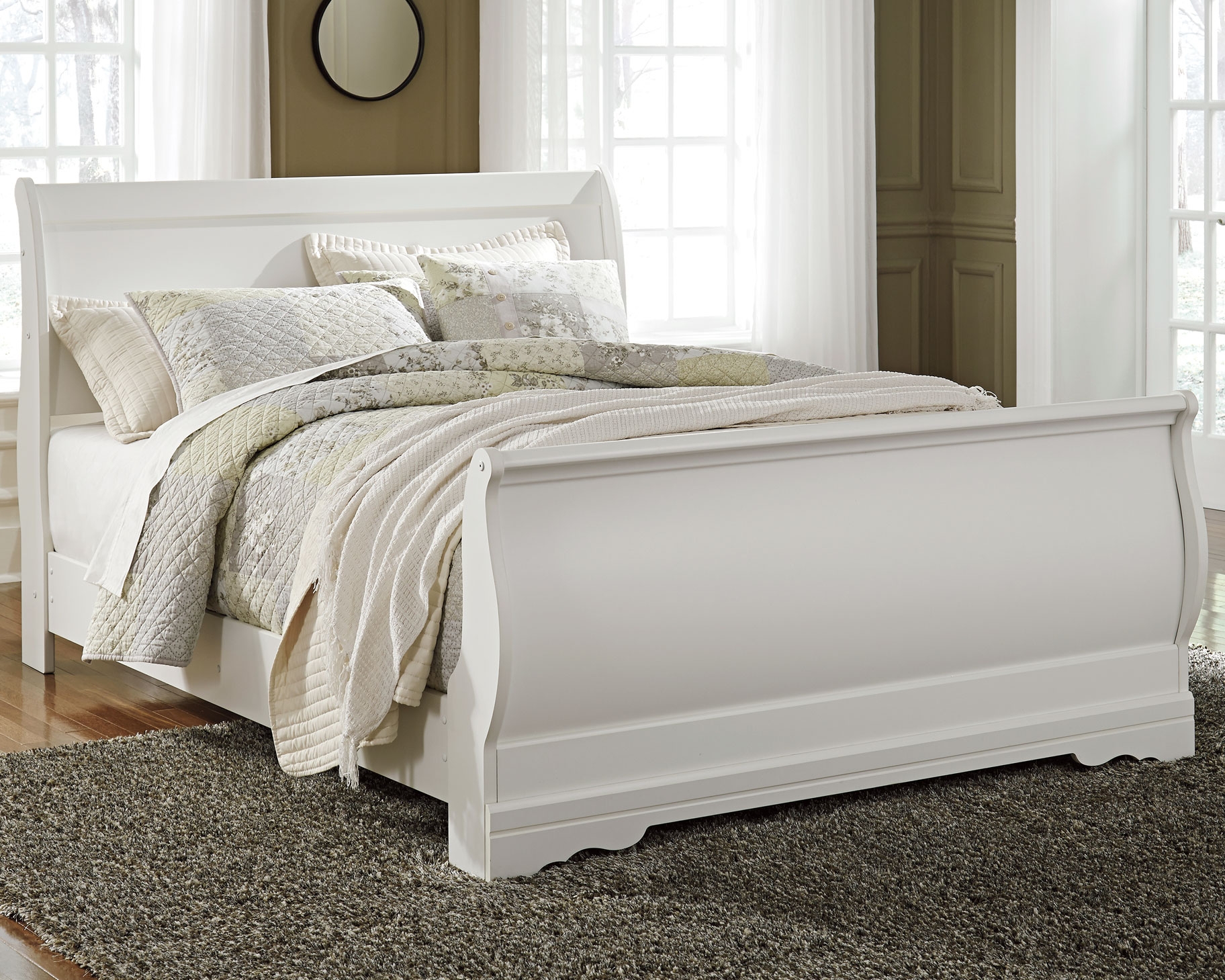 Sleigh bed deals queen