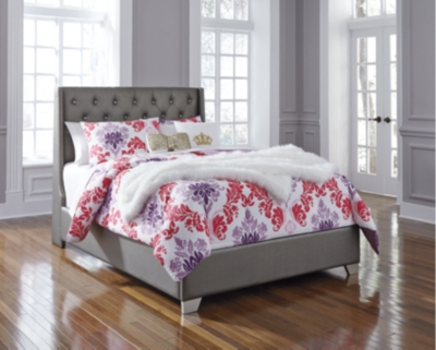 Coralayne Full Upholstered Bed, , large