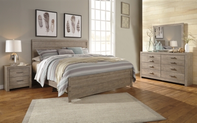 Culverbach King Panel Bed with Mirrored Dresser, Gray, rollover
