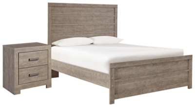 Culverbach Full Panel Bed with Nightstand, Gray