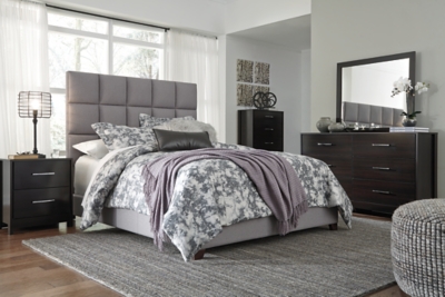 Dolante Queen Upholstered Bed | Ashley Furniture HomeStore