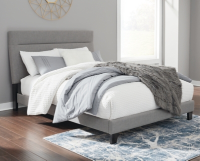 Adelloni Queen Upholstered Bed, Gray, large
