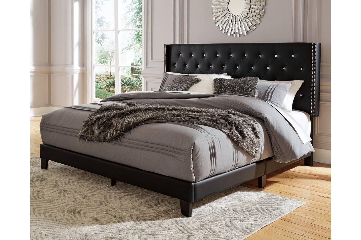 Vintasso Queen Upholstered Bed Ashley, Ashima Modern Queen Bed With Upholstered Headboard