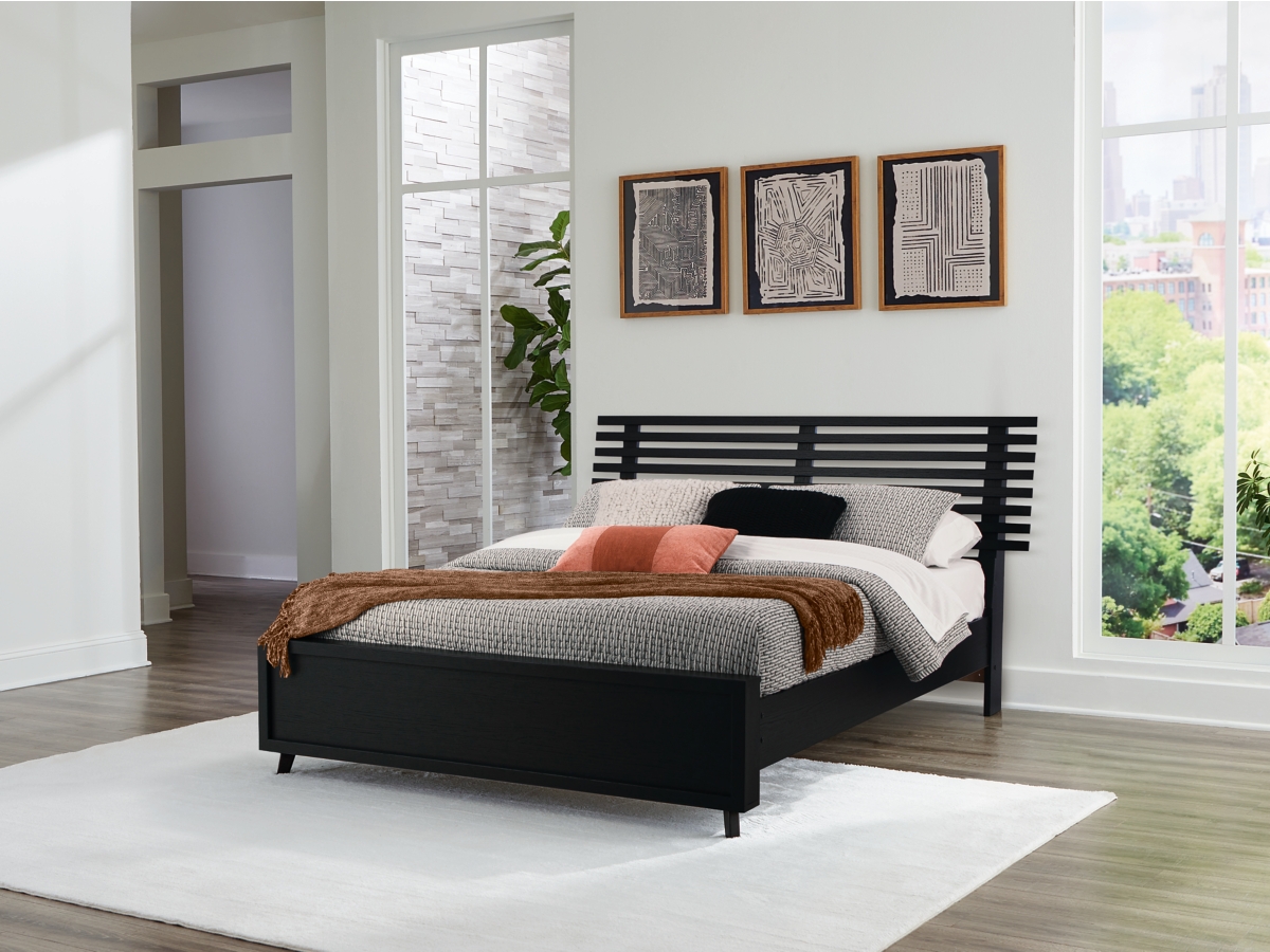 AYA　1002 Ashbryn White And Natural Queen Panel Storage Bed From Home