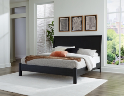 Danziar King Panel Bed with Post Leg Footboard, Black