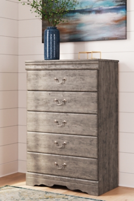 Bayzor Chest of Drawers, Gray