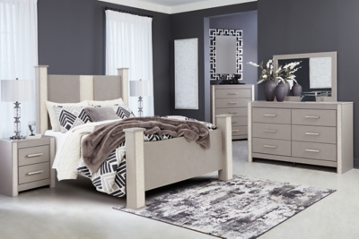 Surancha Queen Poster Bed with Mirrored Dresser, Chest and 2 Nightstands, Gray