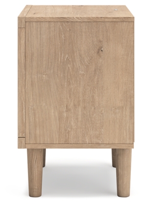 Cielden King Panel Headboard with Mirrored Dresser, Chest and 2 Nightstands