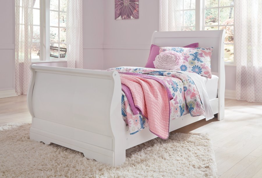 Cama doble tipo trineo Anarasia, cómoda y mesita de noche - image 8