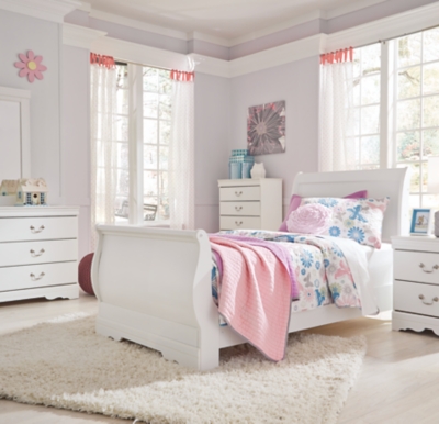twin bed girl white