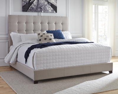 B130-582 Dolante King Upholstered Bed with Square Button Tu sku B130-582