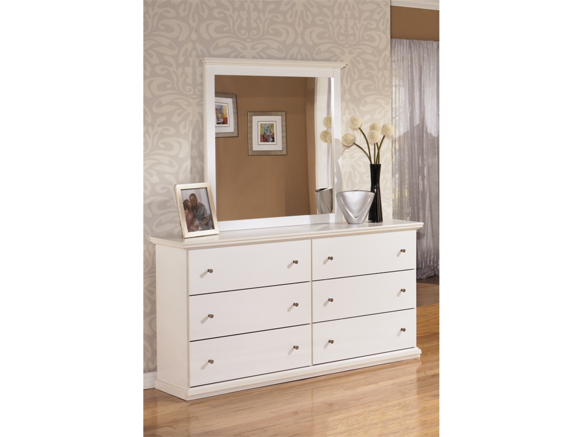 Bostwick Shoals 6 Drawer Dresser and Mirror | Ashley