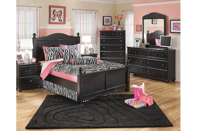 The perfect amount of panache for a teen or tween’s room. Stately finish and pewter-tone knobs give the Jaidyn dresser a sophisticated air. Six large drawers provide plenty of storage, so there will be no excuse for a messy room.Made of engineered wood | Pewter-tone hardware | Turned bun feet | 6 smooth-operating drawers | Dresser only; mirror sold separately