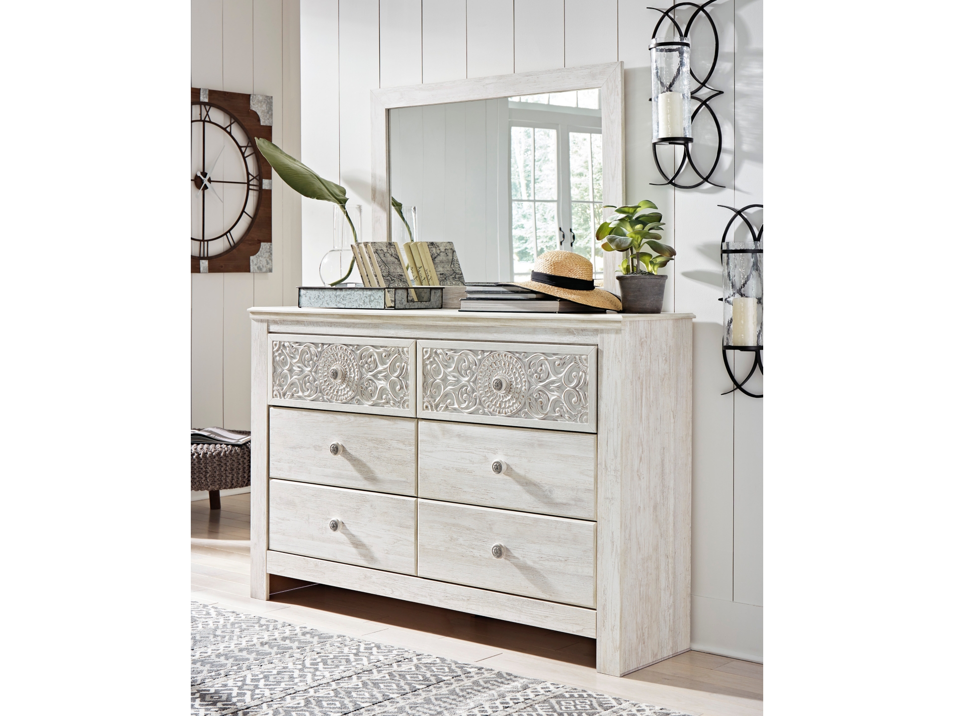 Image 3 of Paxberry bedroom group 