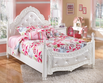 little girl 4 poster bed