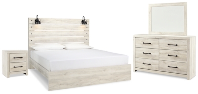 Cambeck King Panel Bed with Mirrored Dresser and Nightstand, Whitewash