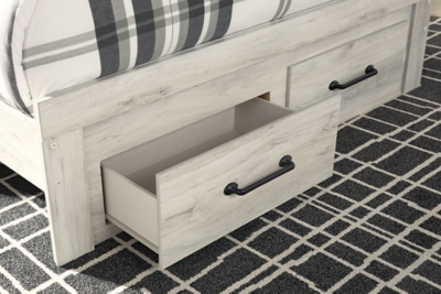 Cambeck Queen Panel Storage Bed image 6