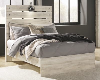 Cambeck Full Panel Bed, Whitewash