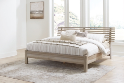 Hasbrick King Slat Panel Bed with Post Leg Footboard, Tan