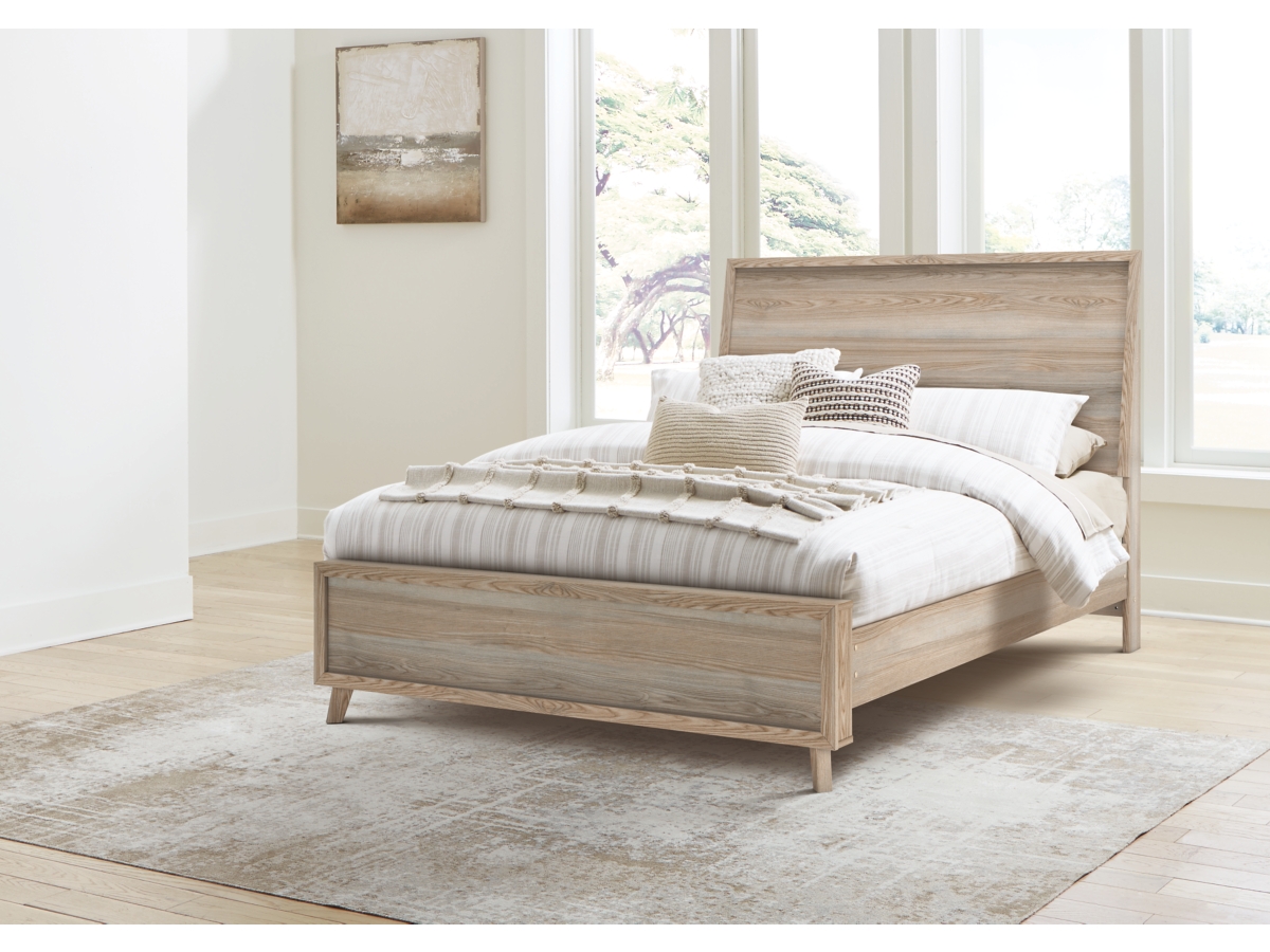 Hasbrick Queen Panel Bed with Framed Panel Footboard | Ashley