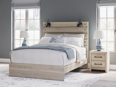 Senbry Queen Panel Bed, Tan, rollover