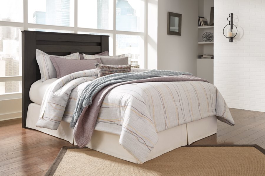 Brinxton Queen Panel Bed, Dresser and Mirror - image 4