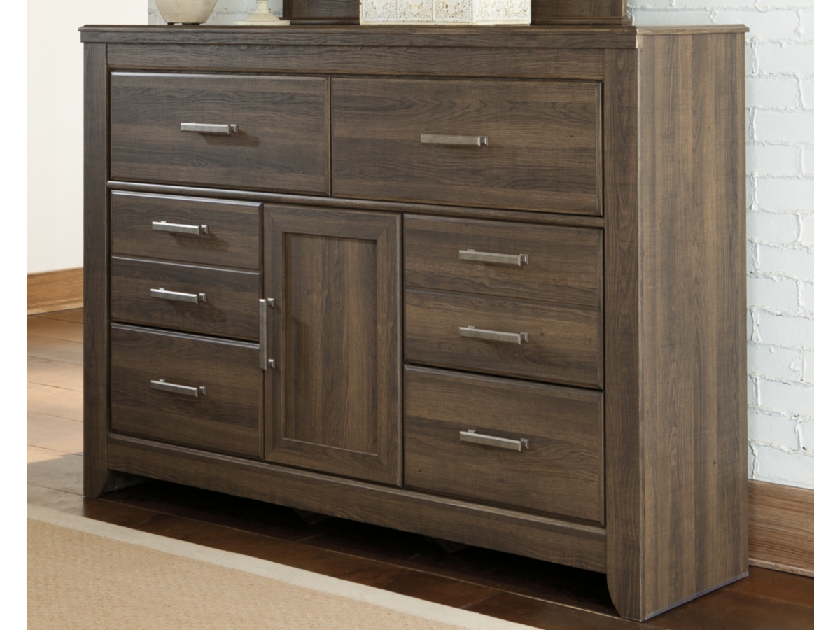 Juararo 6 Drawer Dresser | Ashley