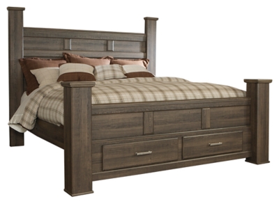 Juararo queen poster bed with outlet 2 storage drawers