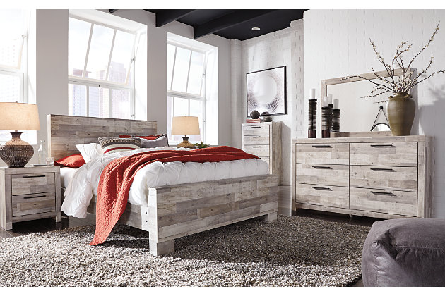 Butcher block has long been a staple in the kitchen, but the Effie queen panel bed transforms it into something fresh and new in the bedroom. A whitewash finish over replicated wood grain lends an urban farmhouse aesthetic to your restful retreat. Mattress and foundation/box spring available, sold separately.Includes headboard, footboard and rails  | Made with engineered wood (MDF/particleboard) and decorative laminate | Butcher block, whitewash finish over replicated pine grain with authentic touch | Foundation/box spring required, sold separately | Mattress available, sold separately | Assembly required | Estimated Assembly Time: 10 Minutes