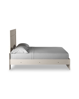 Stelsie Queen Panel Bed