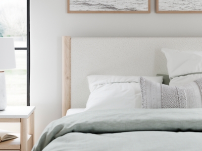 Cadmori Queen Upholstered Panel Bed with Mirrored Dresser image 4
