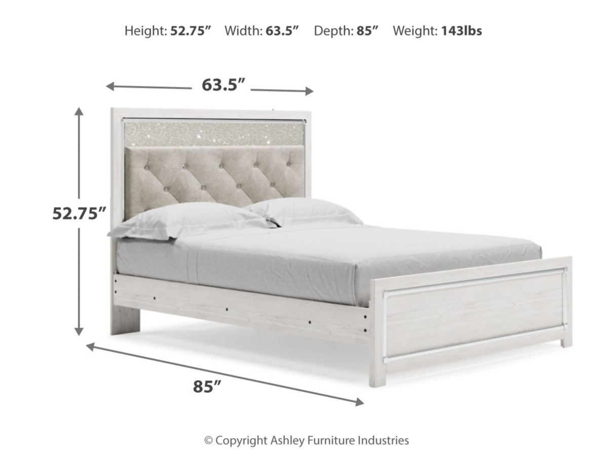 Altyra Queen Panel Bed