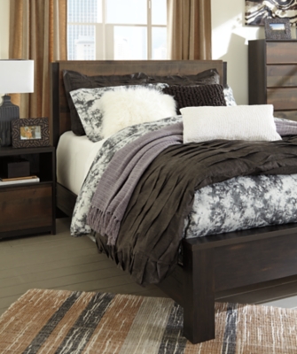 Windlore Queen Panel Bed Ashley