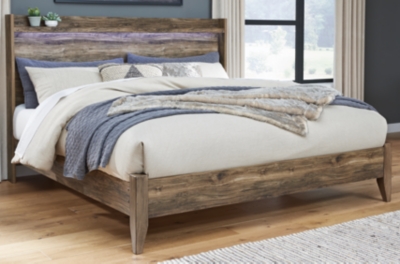 Rusthaven King Panel Bed