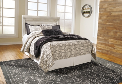 Bellaby queen on sale panel bed