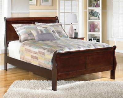 Alisdair 6-Piece Sleigh Bedroom Set