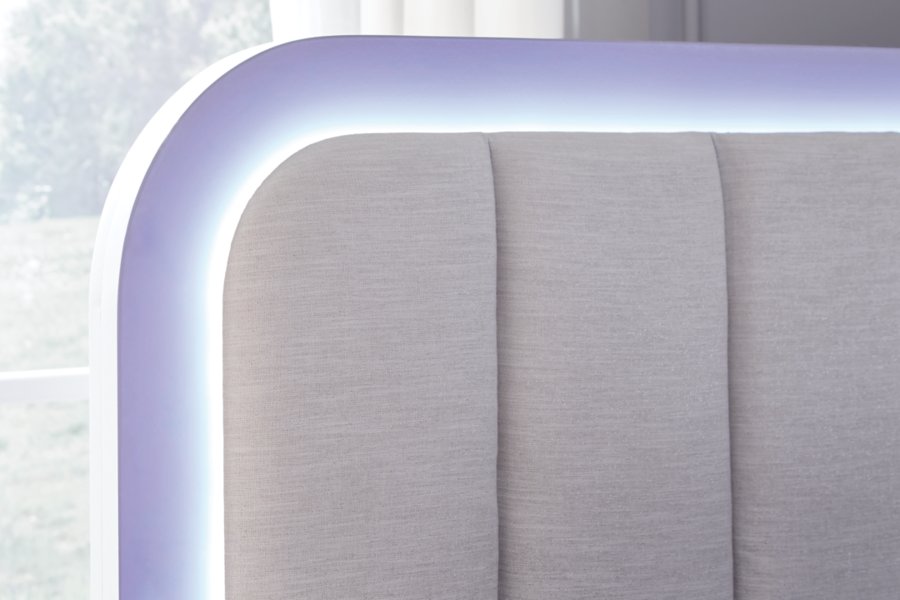 Frostlyn King Upholstered Panel Bed - image 6