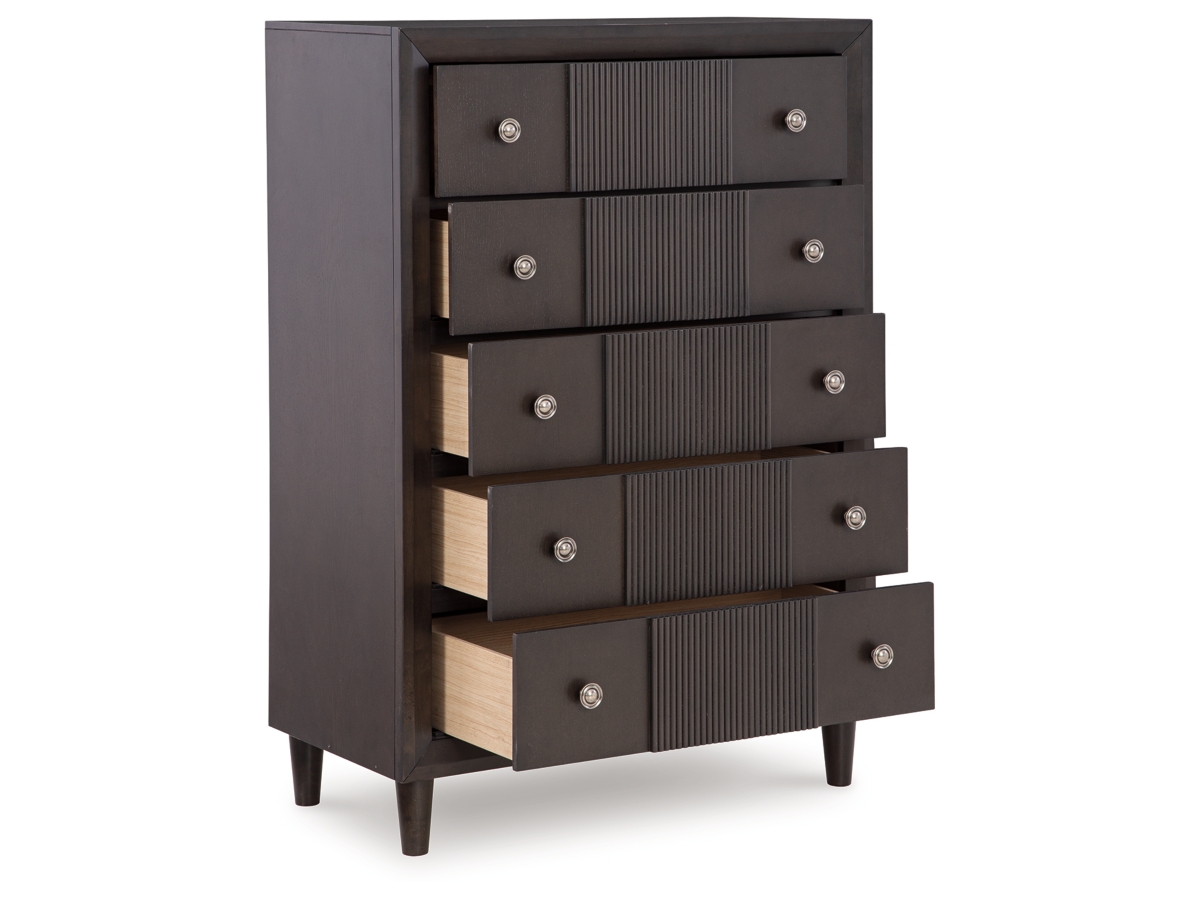 Urbantrack 5 Drawer Chest of Drawers | Ashley
