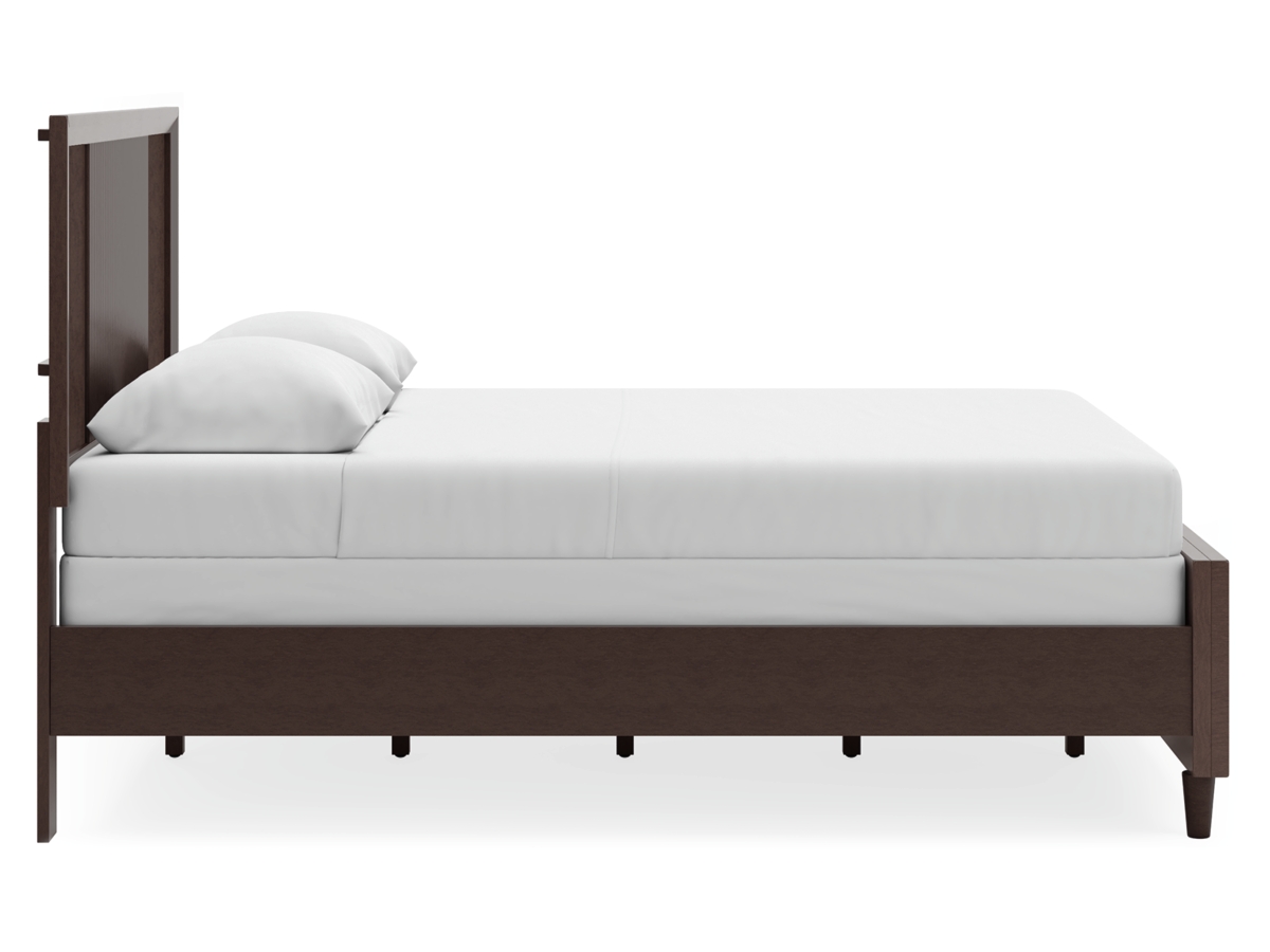 Urbantrack Queen Panel Bed | Ashley