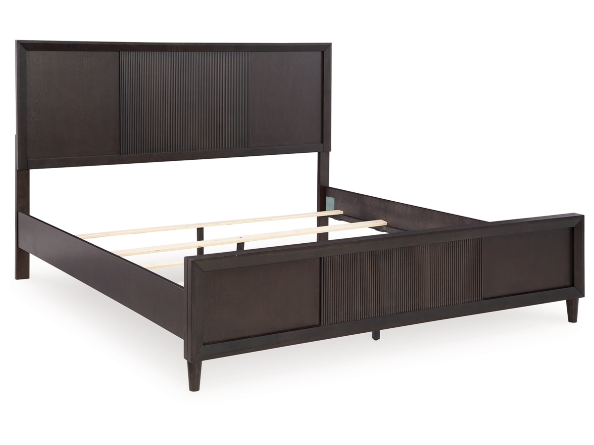 Urbantrack King Panel Bed | Ashley