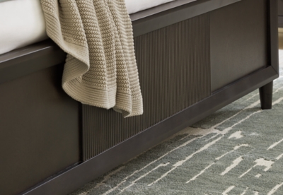 Urbantrack King Panel Bed | Stylish & Modern Design
