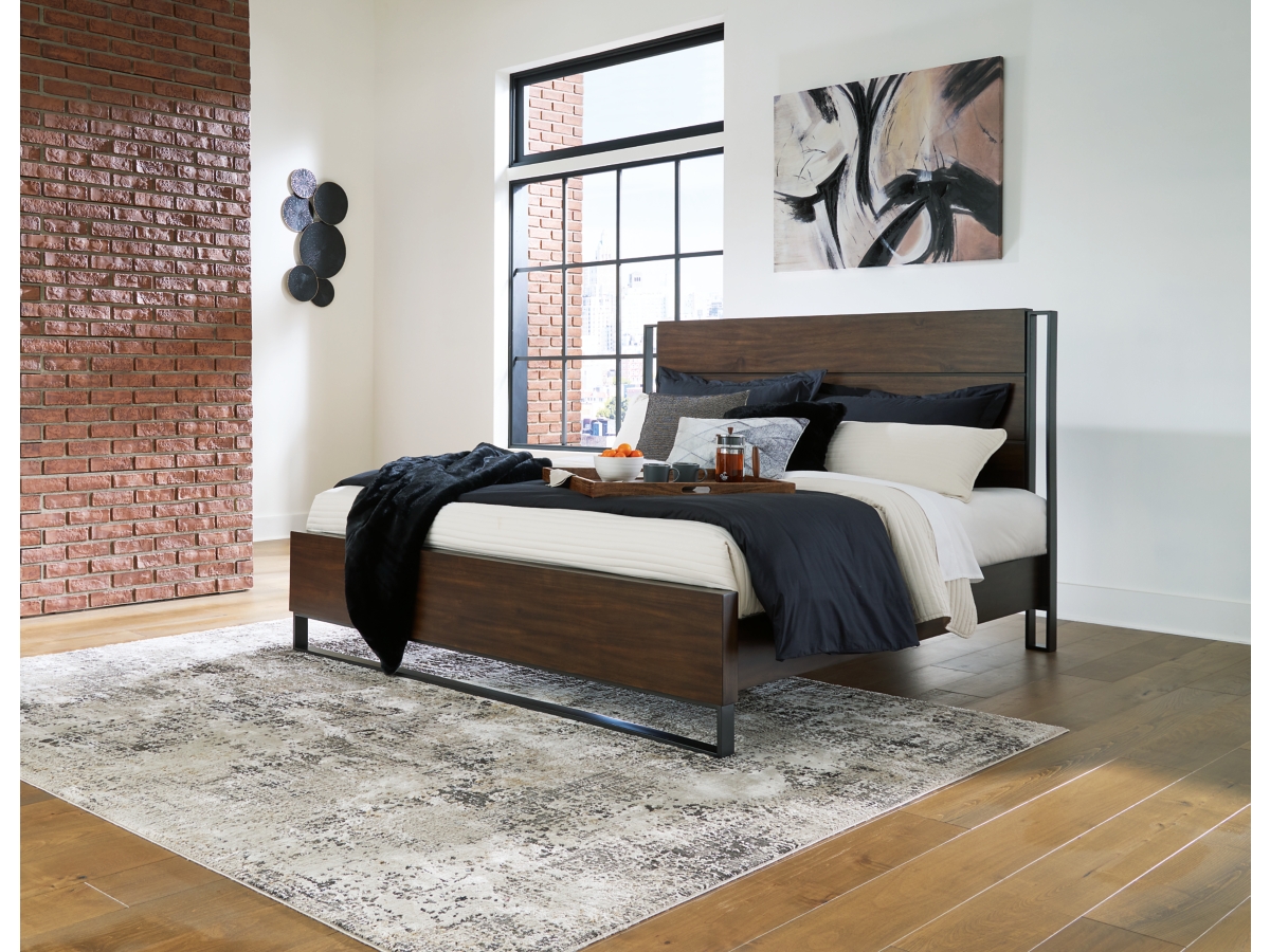 Zumbado California King Panel Bed | Ashley