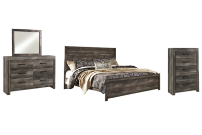 Wynnlow King Panel Bed with Mirrored Dresser and Chest, , large