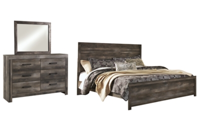 Wynnlow King Panel Bed with Mirrored Dresser, Gray, large