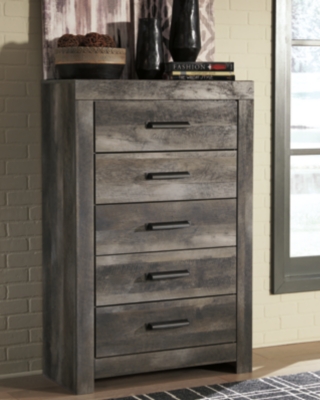 B440-46 Wynnlow 5 Drawer Chest of Drawers, Gray sku B440-46