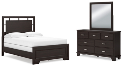 Covetown Full Panel Bed with Mirrored Dresser, Dark Brown